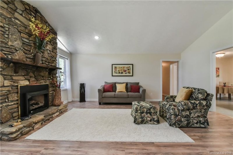 Property image 4 at 3227 Hickory Hill Road, Hendersonville, NC 28792