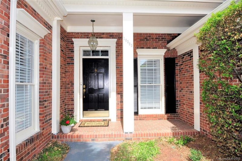 Property image 2 at 10505 Pullengreen Drive, Charlotte, NC 28277