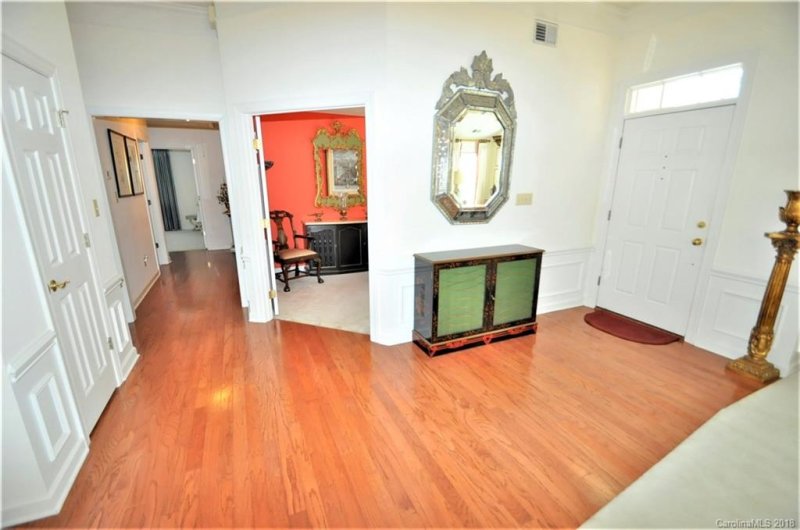 Property image 3 at 10505 Pullengreen Drive, Charlotte, NC 28277