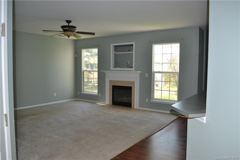 Property image 4 at 104 Vance Crescent Drive, Mooresville, NC 28117