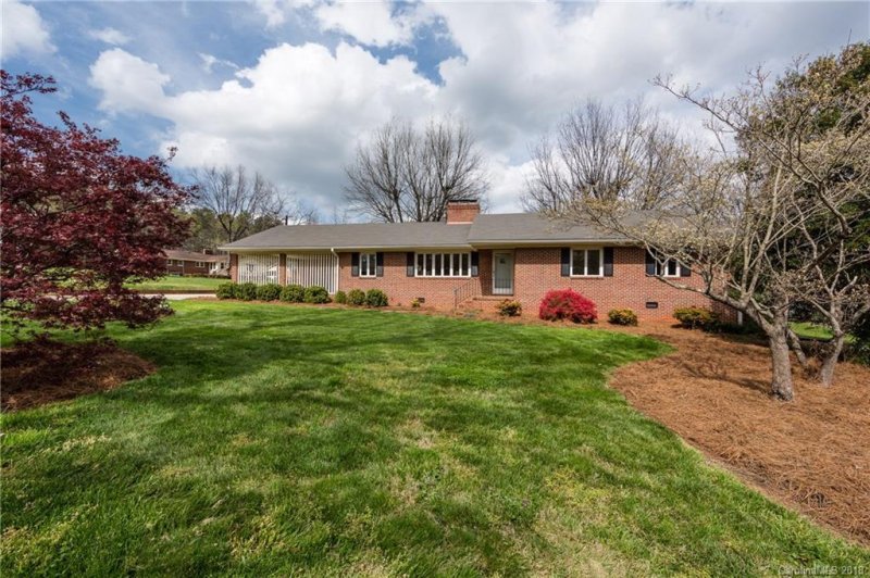 Property image 3 at 101 Amity Circle, Belmont, NC 28012