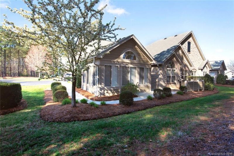 Property image 2 at 3055 Polo View Lane, Matthews, NC 28105