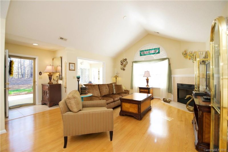 Property image 4 at 3055 Polo View Lane, Matthews, NC 28105