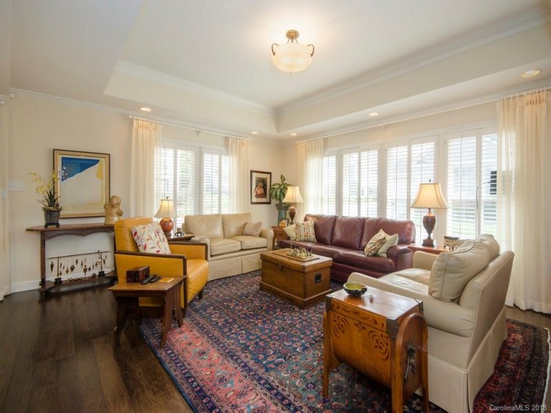 Property image 4 at 4 Creekside Way, Asheville, NC 28804