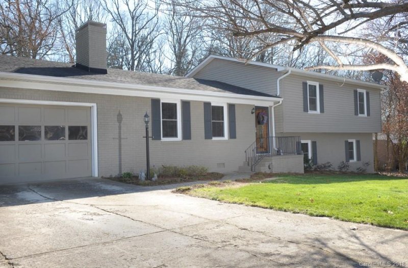 Property image 2 at 1535 Oakridge Drive, Salisbury, NC 28146