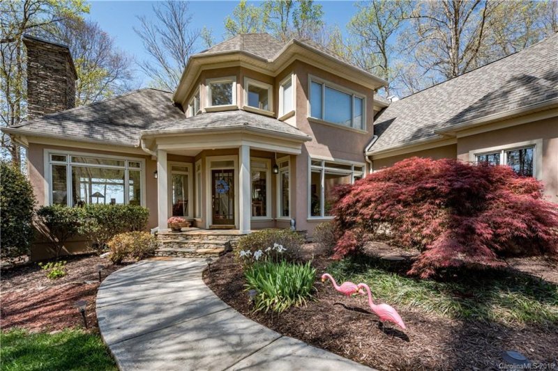 Property image 2 at 5345 Mountain Point Lane, Charlotte, NC 28216