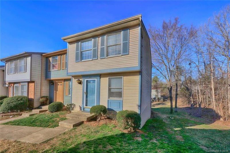 Property image 2 at 7305 Pebblestone Drive, Charlotte, NC 28212