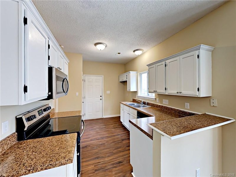 Property image 5 at 808 Morning Glory Drive, Charlotte, NC 28262