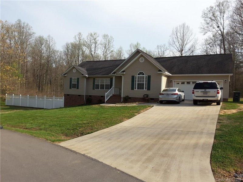 1232 Courtney Cove Court