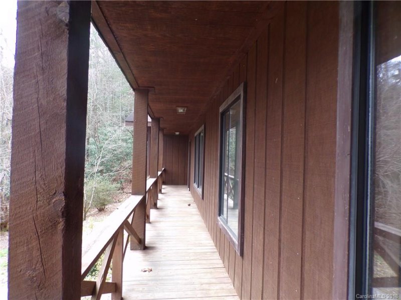 Property image 5 at 884 Toxaway Drive, Hendersonville, NC 28791