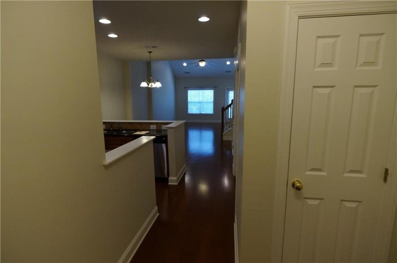 Property image 3 at 2008 Talbot Lane, Hickory, NC 28602