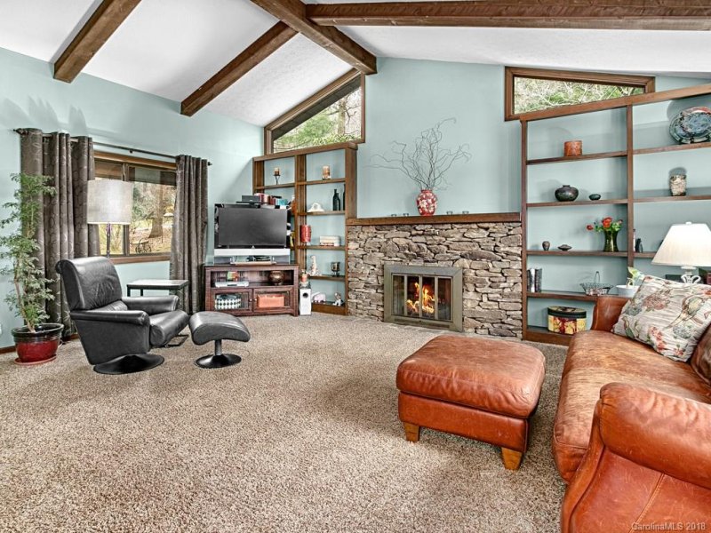 Property image 5 at 7 Chippewa Lane, Hendersonville, NC 28791