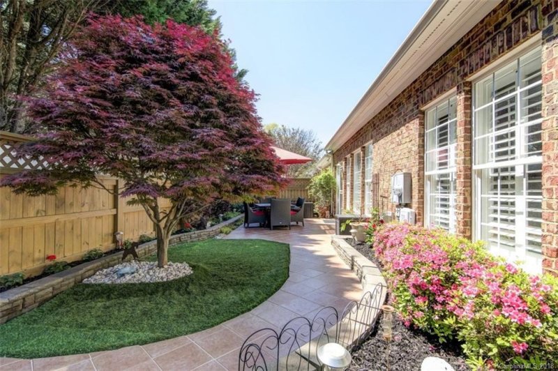 Property image 2 at 425 Eberle Way, Matthews, NC 28105