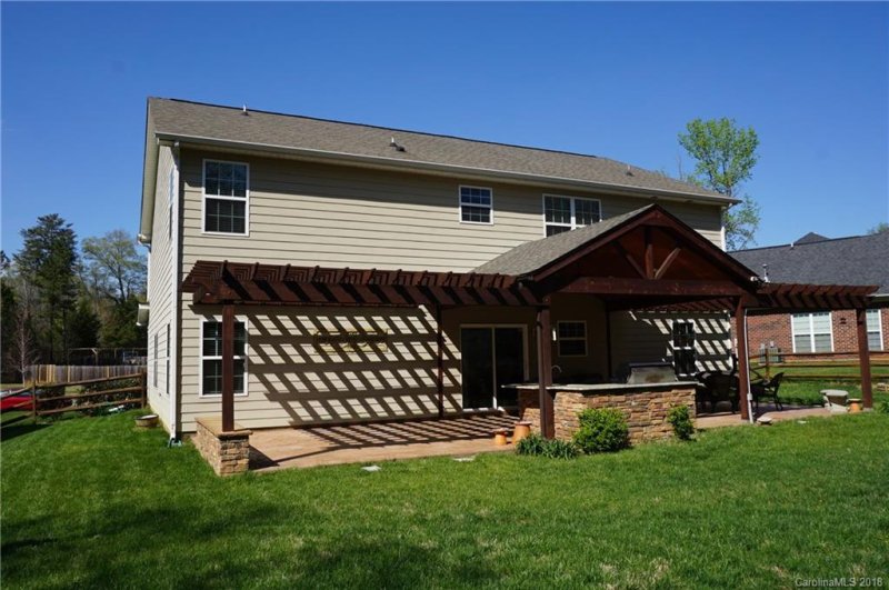 Property image 2 at 7734 Grove Hall Avenue, Mint Hill, NC 28227