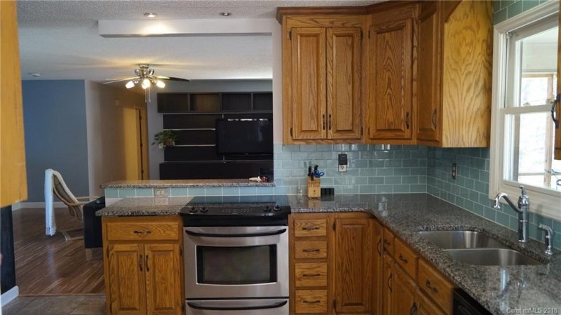 Property image 5 at 842 Hunter Drive, Mooresville, NC 28115