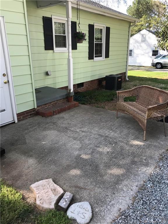 Property image 2 at 404 N Hawthorne Street, Mount Holly, NC 28120