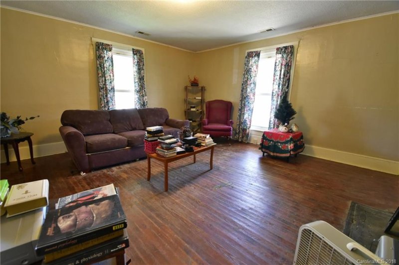 Property image 4 at 601 Grover Street, Gastonia, NC 28054