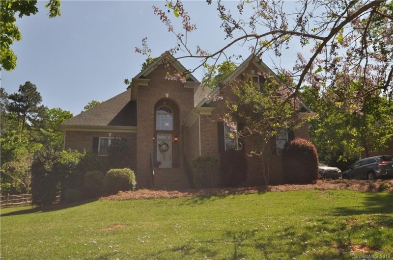 Property image 3 at 3630 Maple Brook Drive, Denver, NC 28037