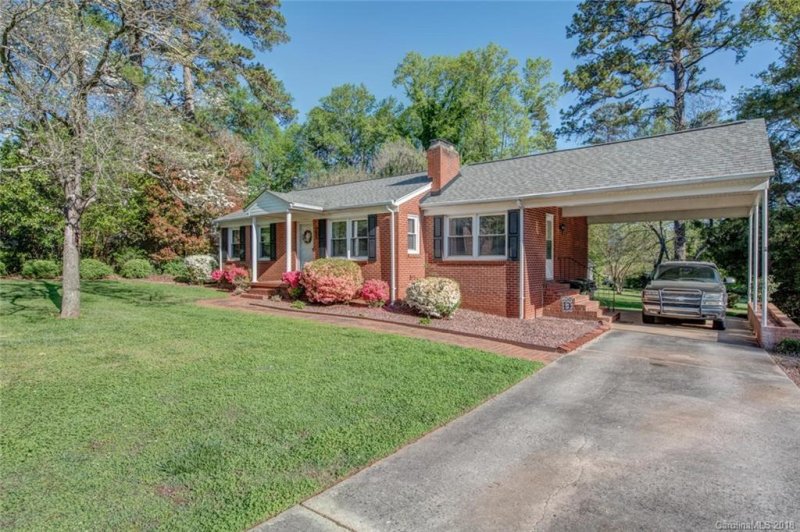 Property image 2 at 204 Peachtree Street, Belmont, NC 28012