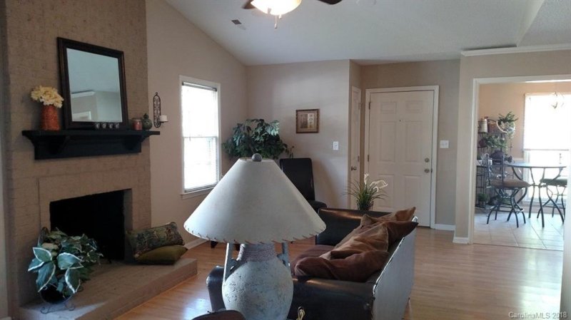 Property image 3 at 4013 Inglehurst Drive, Charlotte, NC 28273