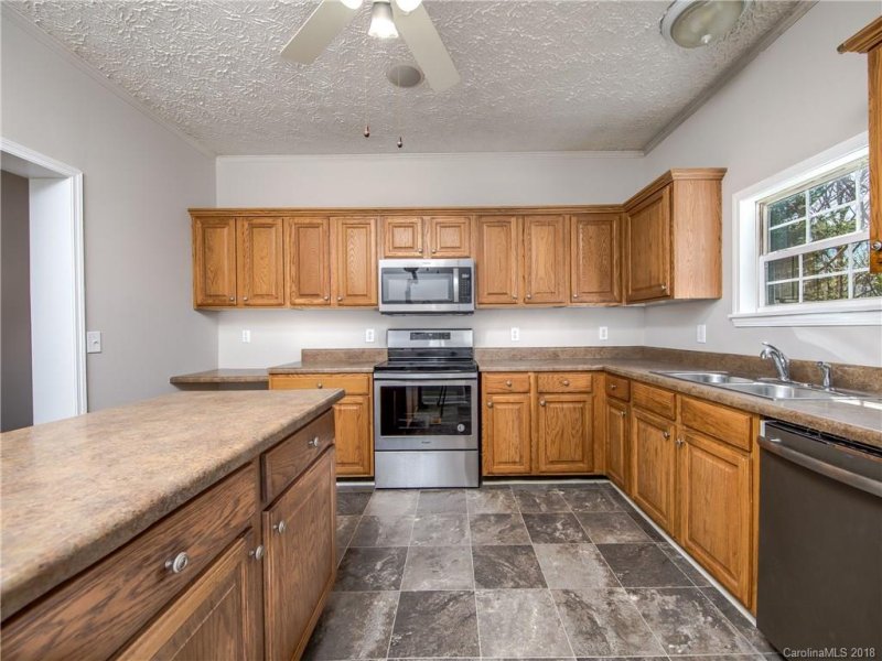 Property image 3 at 112 Hidden Meadow Drive, Candler, NC 28715