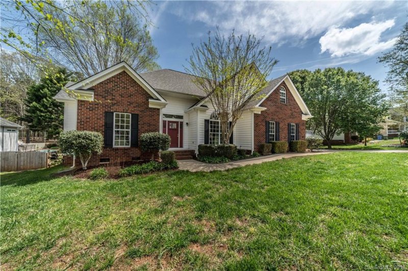 Property image 3 at 9231 Morgan Glenn Drive, Mint Hill, NC 28227