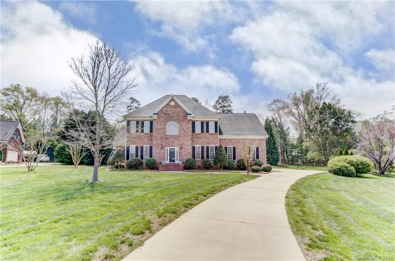 Property image 3 at 1075 Heather Glen Drive, Matthews, NC 28104