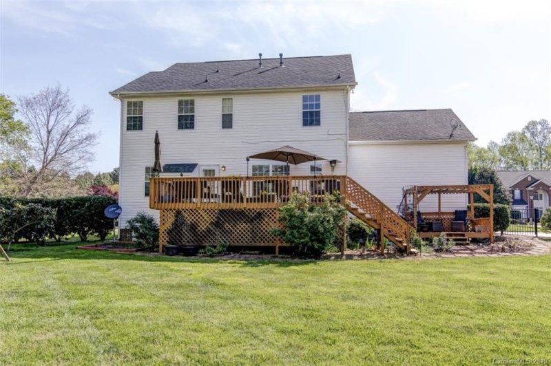 Property image 2 at 2619 Ashby Woods Drive, Matthews, NC 28105