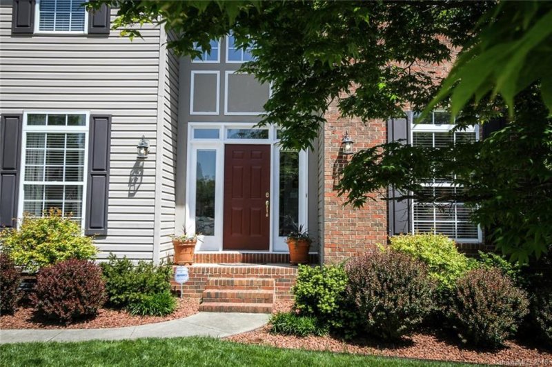 Property image 2 at 2525 Macie Glen Court, Matthews, NC 28105