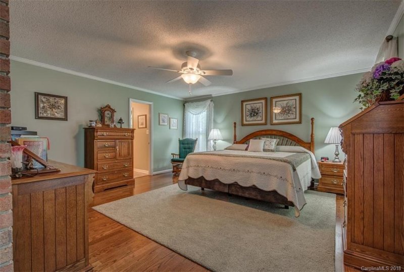 Property image 3 at 606 Sandycrest Drive, Cherryville, NC 28021