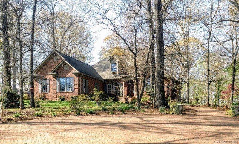 Property image 2 at 2120 Eva Court, Lincolnton, NC 28092