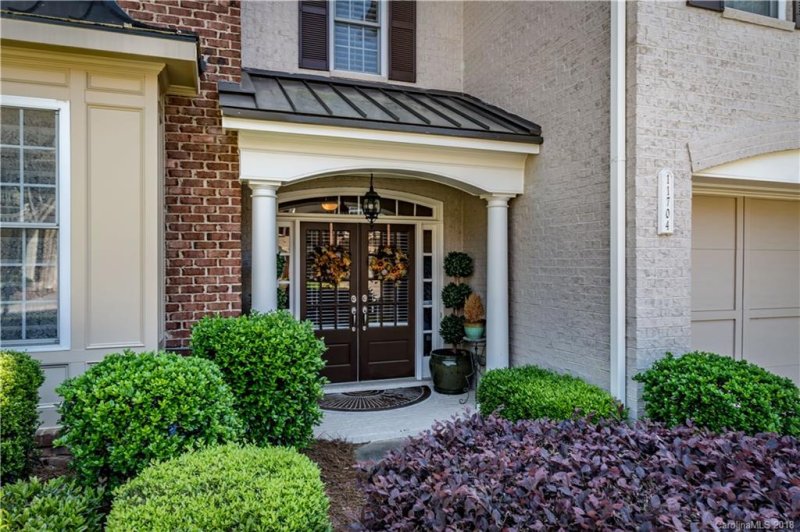 Property image 3 at 11704 Easthampton Circle, Charlotte, NC 28277