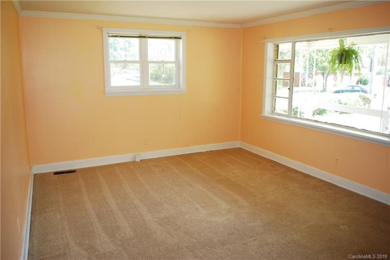 Property image 3 at 2516 Old Steele Creek Road, Charlotte, NC 28208