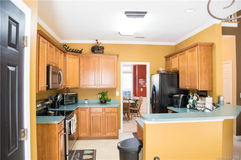 Property image 3 at 6001 Malden Court, Mount Holly, NC 28120