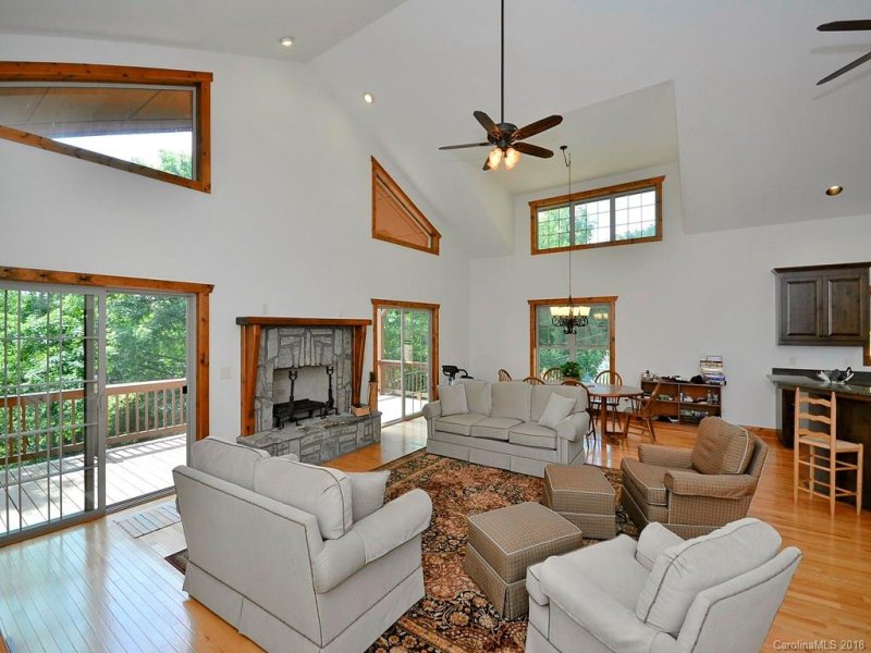 Property image 3 at 872 Cobblestone Drive, Waynesville, NC 28786