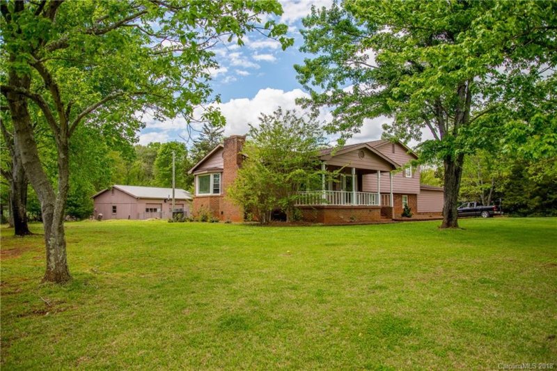 Property image 2 at 115 W Melissa Lane, Forest City, NC 28043