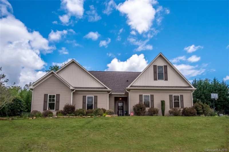 Property image 2 at 3708 Creek Ridge Drive, Denver, NC 28037