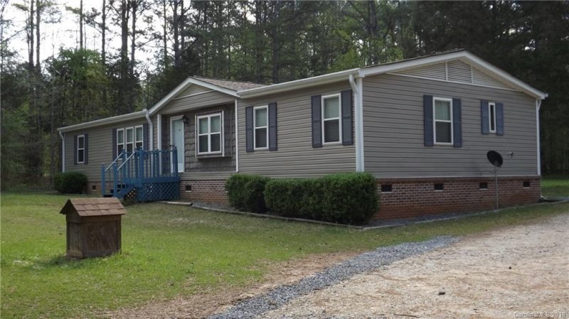 Property image 2 at 965 Meadow Bend Drive, York, SC 29745