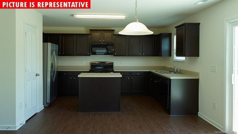 Property image 4 at 5426 Park Brook Drive, Charlotte, NC 28269