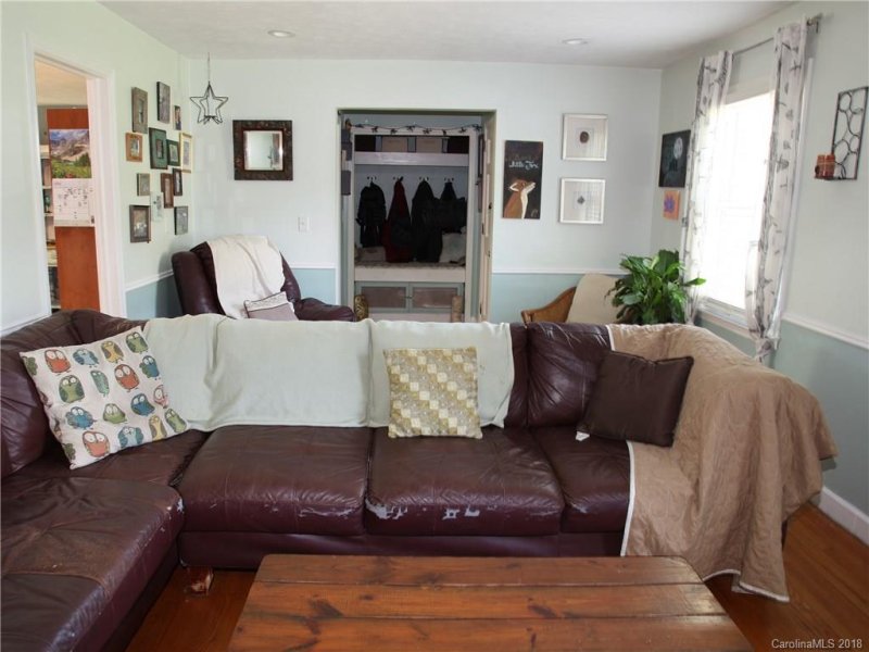 Property image 4 at 116 Brentwood Drive, Hendersonville, NC 28739