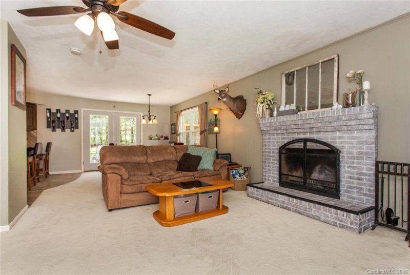 Property image 4 at 3233 Debbie Drive, Hendersonville, NC 28791