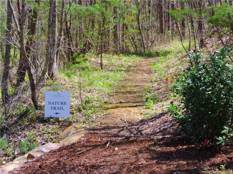 Property image 2 at 2 Villa Nova Drive, Asheville, NC 28804