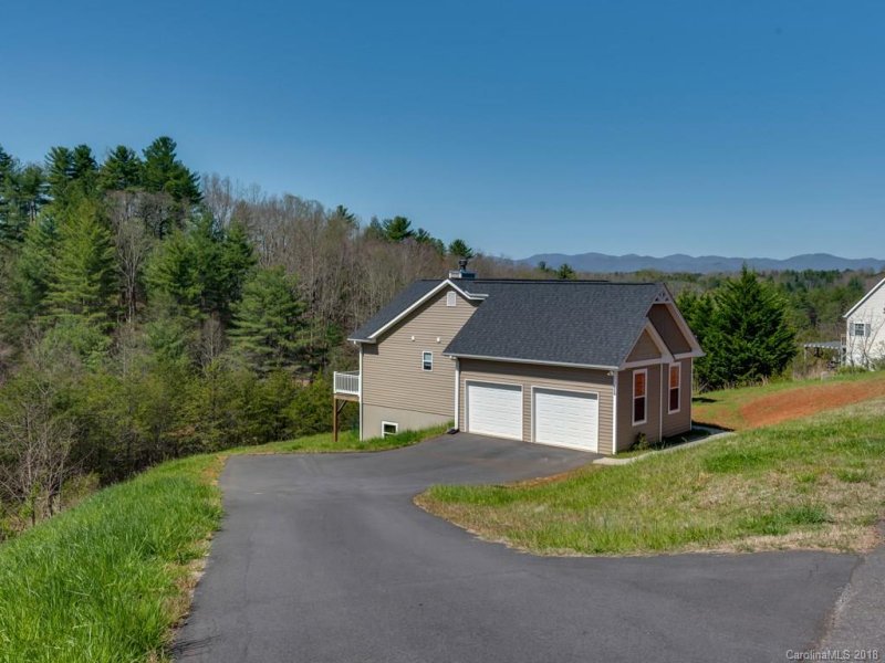 24 Ridge Brook Drive