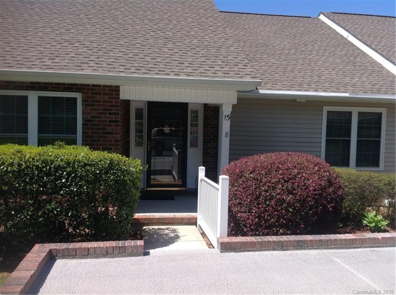 15 N Creekside Court