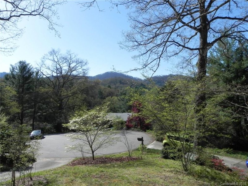 Property image 3 at 37 Brookcliff Drive, Asheville, NC 28804