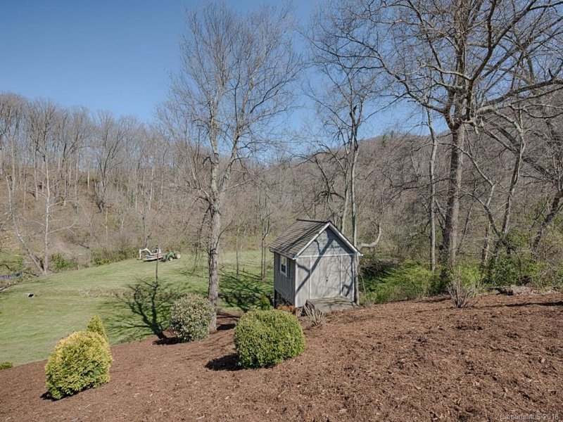 Property image 3 at 190 Bobcat Trail, Clyde, NC 28721