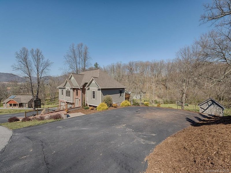 Property image 4 at 190 Bobcat Trail, Clyde, NC 28721