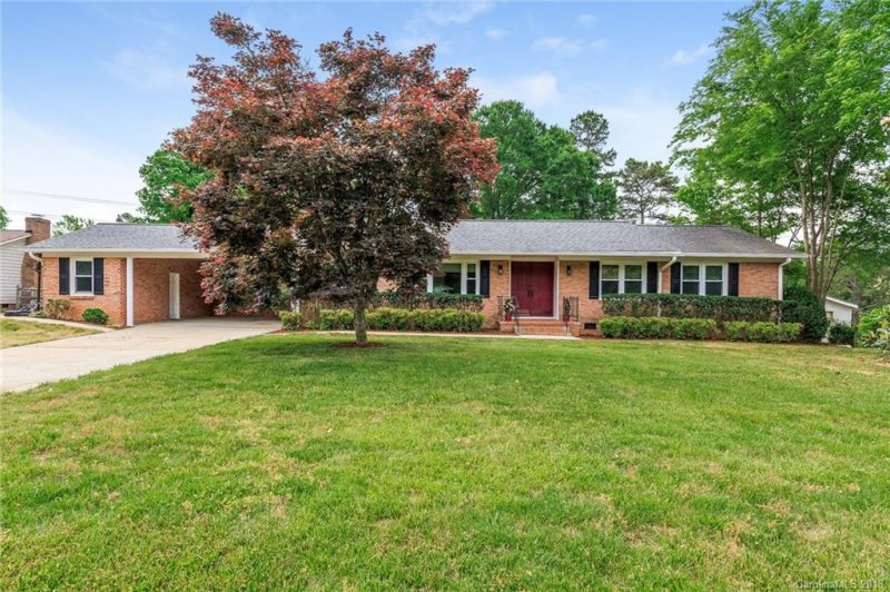 495 Forest Way Drive