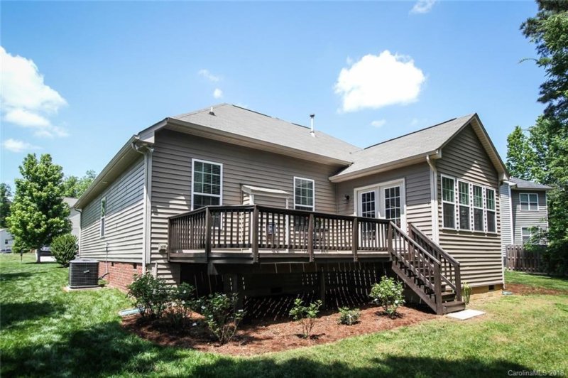 Property image 4 at 371 Windy Pine Drive, Lake Wylie, SC 29710