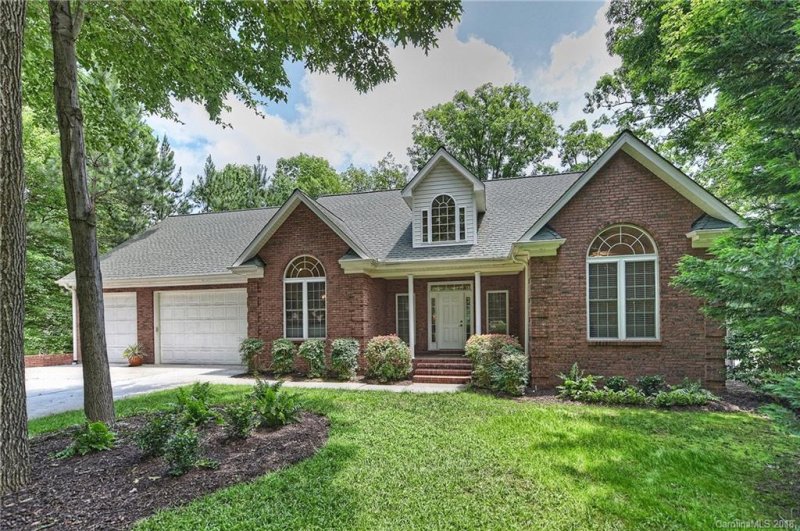 Property image 2 at 2700 Trent Pines Court, Sherrills Ford, NC 28673